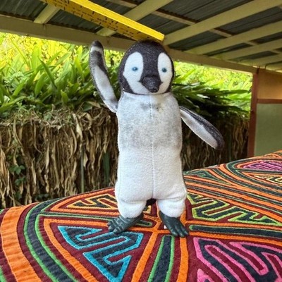Happy Feet Two Penguin Plush Burger King 2011 Promo 5'' Toy