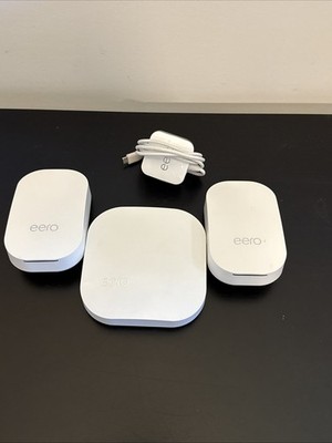 eero Pro B010001 Tri-Band Mesh Wi-Fi Router & 2 Range Extenders D010001