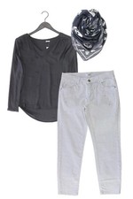 Damenmode Outfit Größe S mit Only Langarmbluse in Gr. 36 und Tuch