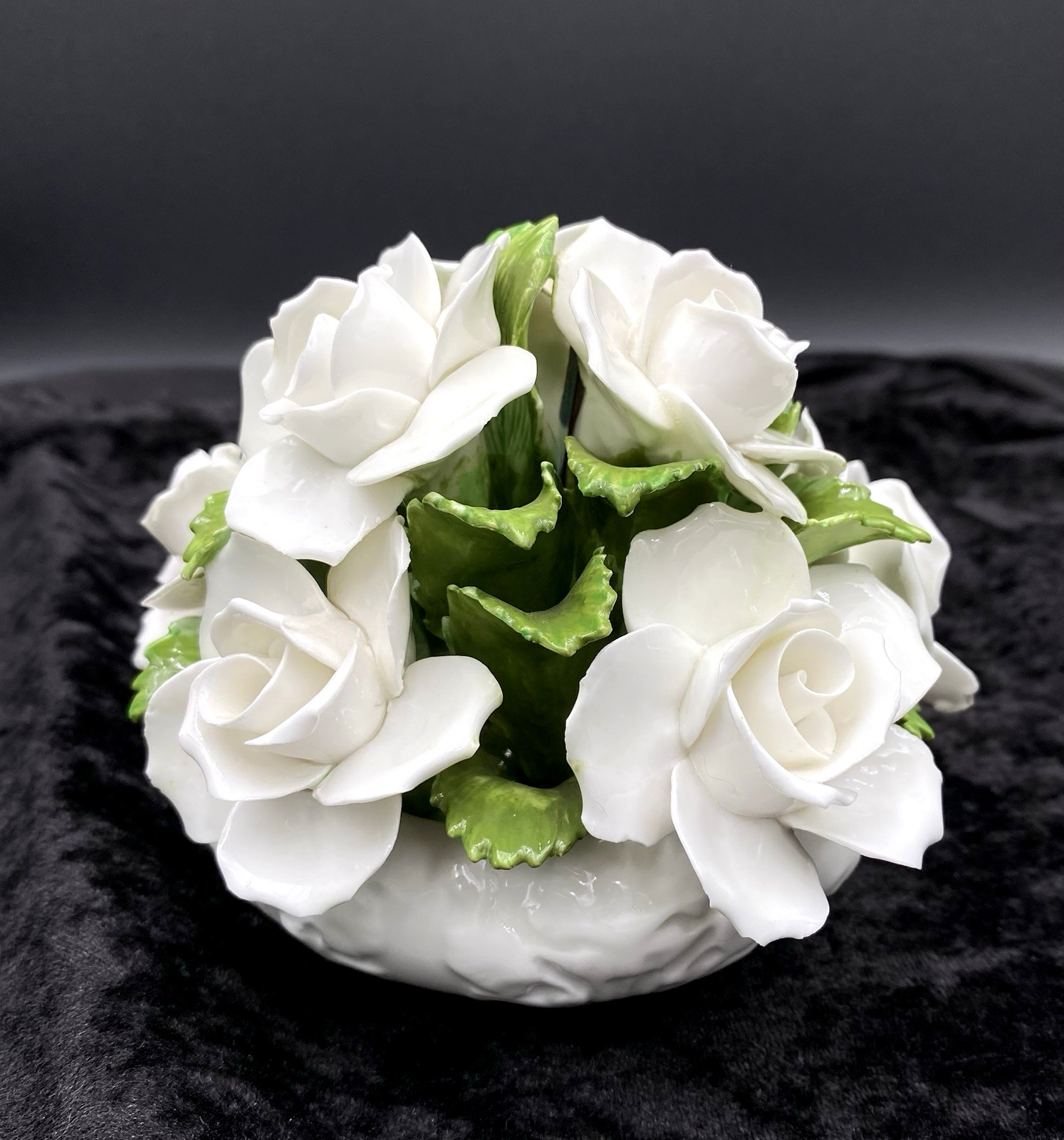 Vtg. Aynsley (England) Fine Bone China, White Roses Flower Bouquet in Bowl, MINT