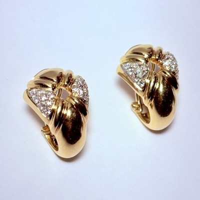 Chaumet 18K Yellow Gold 0.32ctw Pavé Diamond Omega Back Huggie Earrings 12.6g