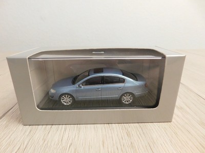 MINICHAMPS in OVP silber 1:43 VOLVO S70 Limousine Modellauto silver