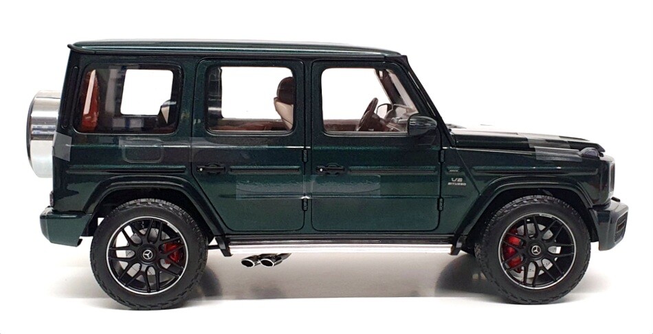 メルセデスAMG G63 AUTOartモデルカー 1/18 新品同様程度 Minichamps 1/18 Scale 110 037066 - 2018 Mercedes AMG G63