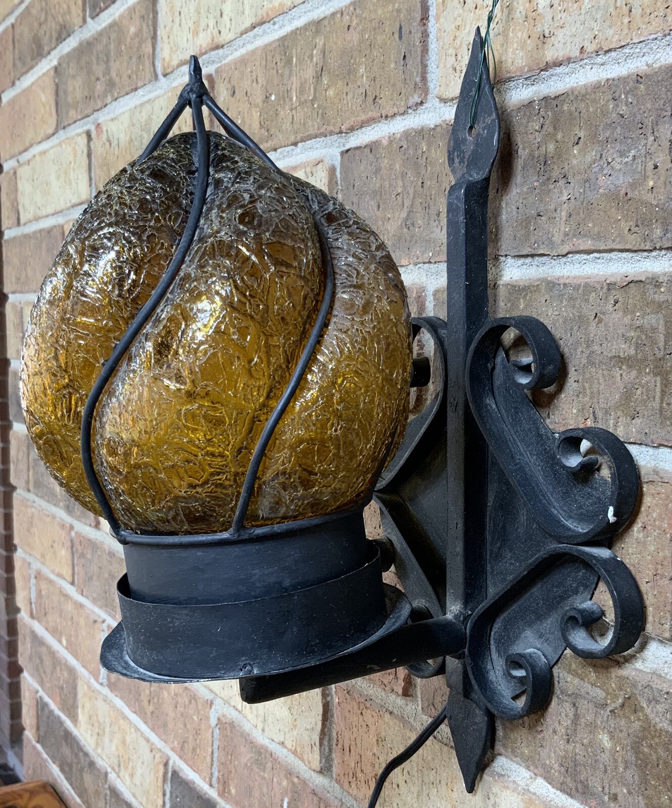 Picture 3 of 24