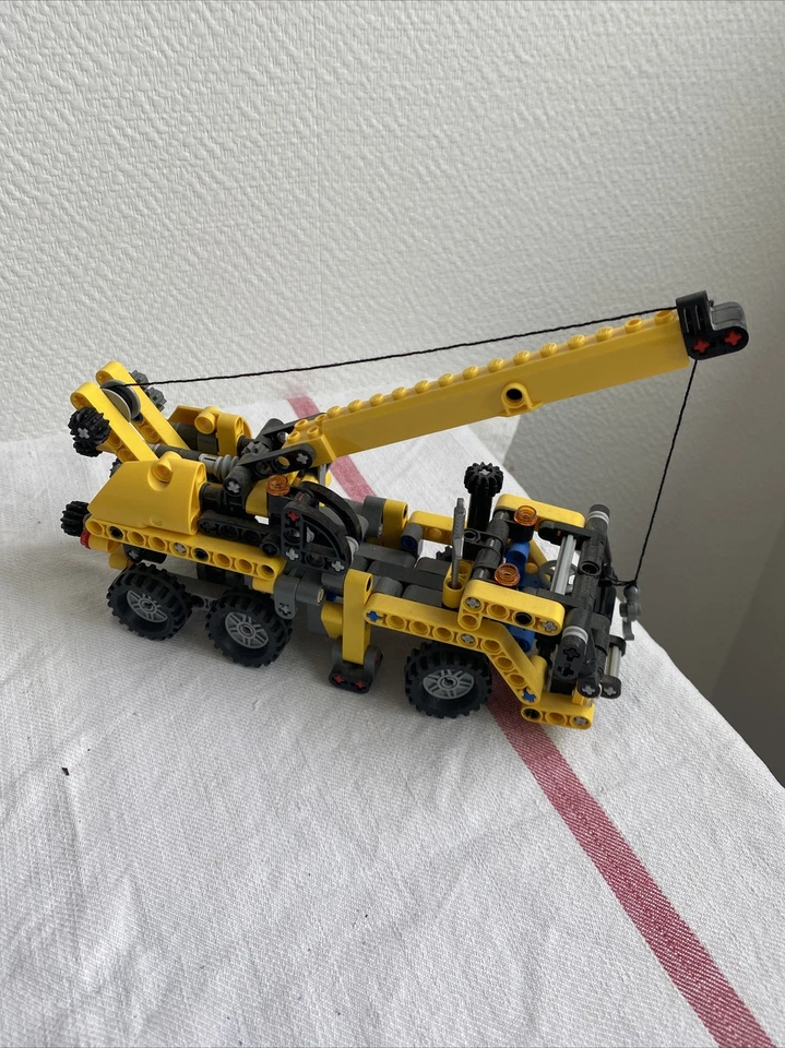 LEGO Technic 8067 Mini Mobile Crane, photo 4 sur 5