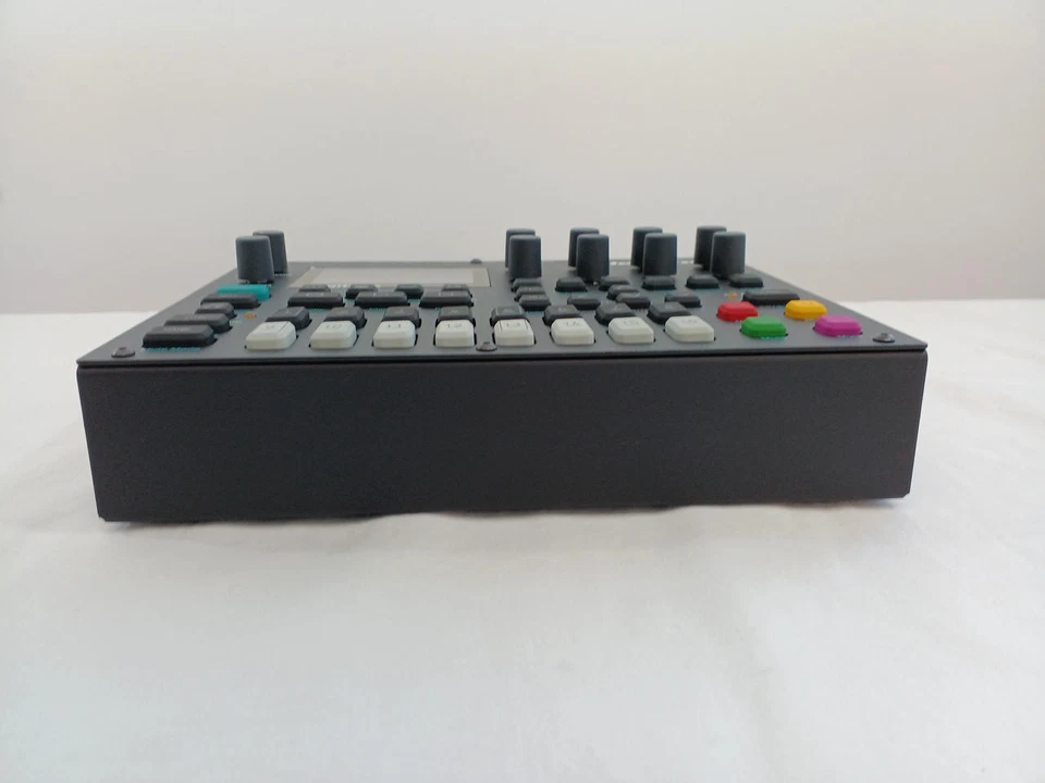 �yMINT+++�zELEKTRON Synthesizer Digitone From Japan - Image 2 of 4
