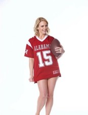 Melissa Joan Hart Posing with the 15 Alabama shirt 8x10 PHOTO PRINT