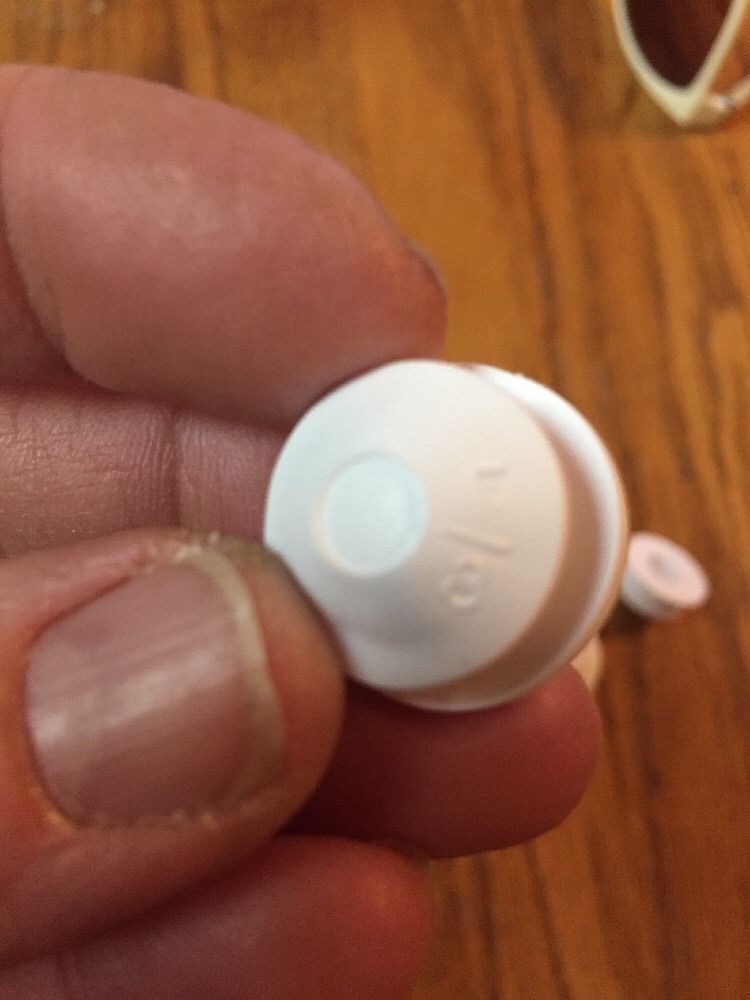 NEW Replacement 5/8" Salt and Pepper Shaker_ Rubber Stoppers plugs Set