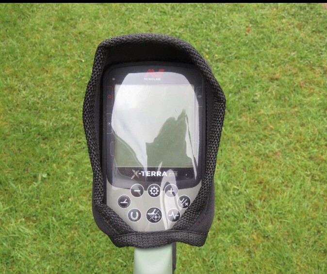MINELAB X-TERRA PRO - METAL DETECTOR COVERS - CONTROL BOX COVER WITH SUNSHADE