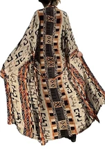 Ranrui Women’s Kimono, Oversized With Belt, One Size, Excellent Condition