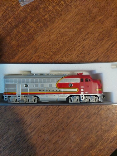 Kato Escala N Santa 176-2121 EMD F7A AT&SF TODAVÍA EN CAJA EXCELENTE ESTADO. | Condition: New: Other (See Details)