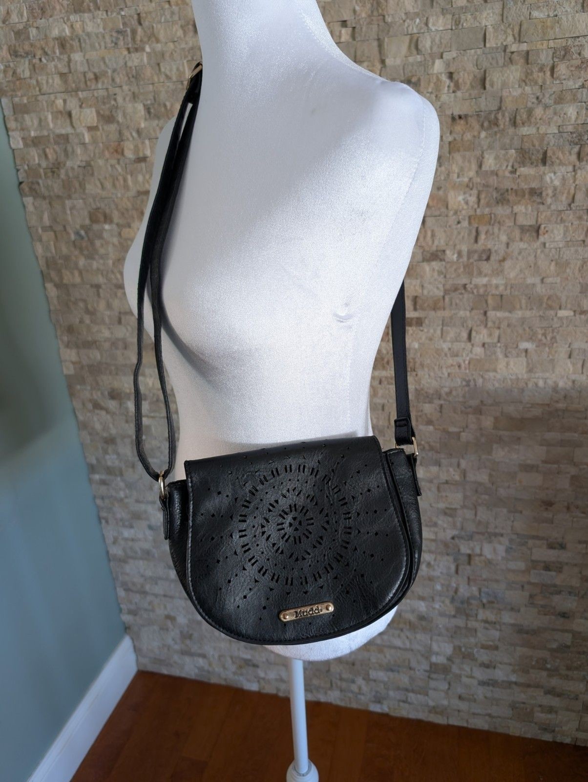 Vtg Mudd Crossbody Sunburst Perforated Handbag 9" Faux Leather Y2K Bohemian image 3