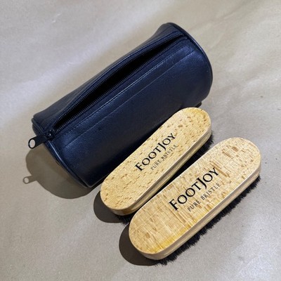 FootJoy Luxus Schuhpflegeset - 2x reine Borstenbürsten & schwarzes Leder Reiseca