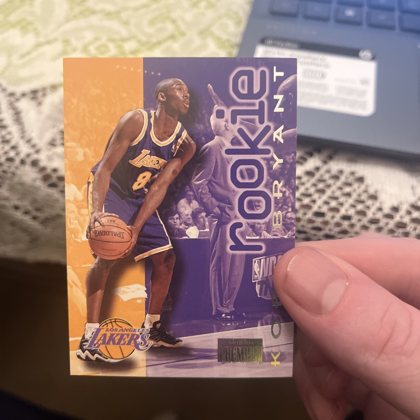 1996-97 SKYBOX PREMIUM KOBE BRYANT ROOKIE CARD #203