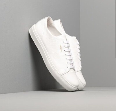 Baskets Axel Arigato blanches bout bonnet homme taille femme