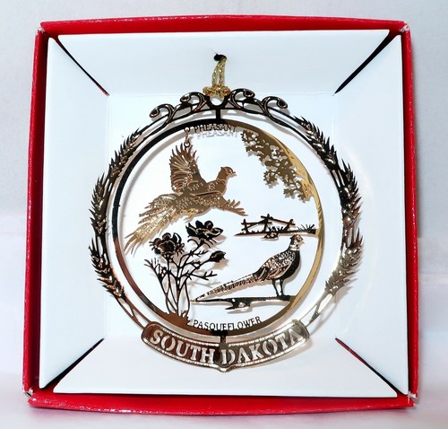 NIB SOUTH DAKOTA Flower & Bird 24K Gold Finish Brass Filigree CHRISTMAS ORNAMENT - Picture 2 of 3
