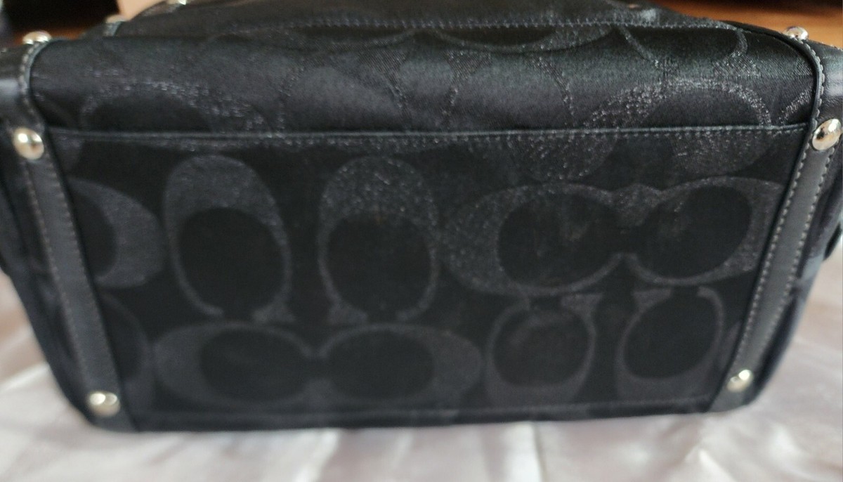 COACH Signature Black Shimmer Canvas Studded Jacquard Zip COACH Signature Black Shimmer Canvas Studded Jacquard Zip