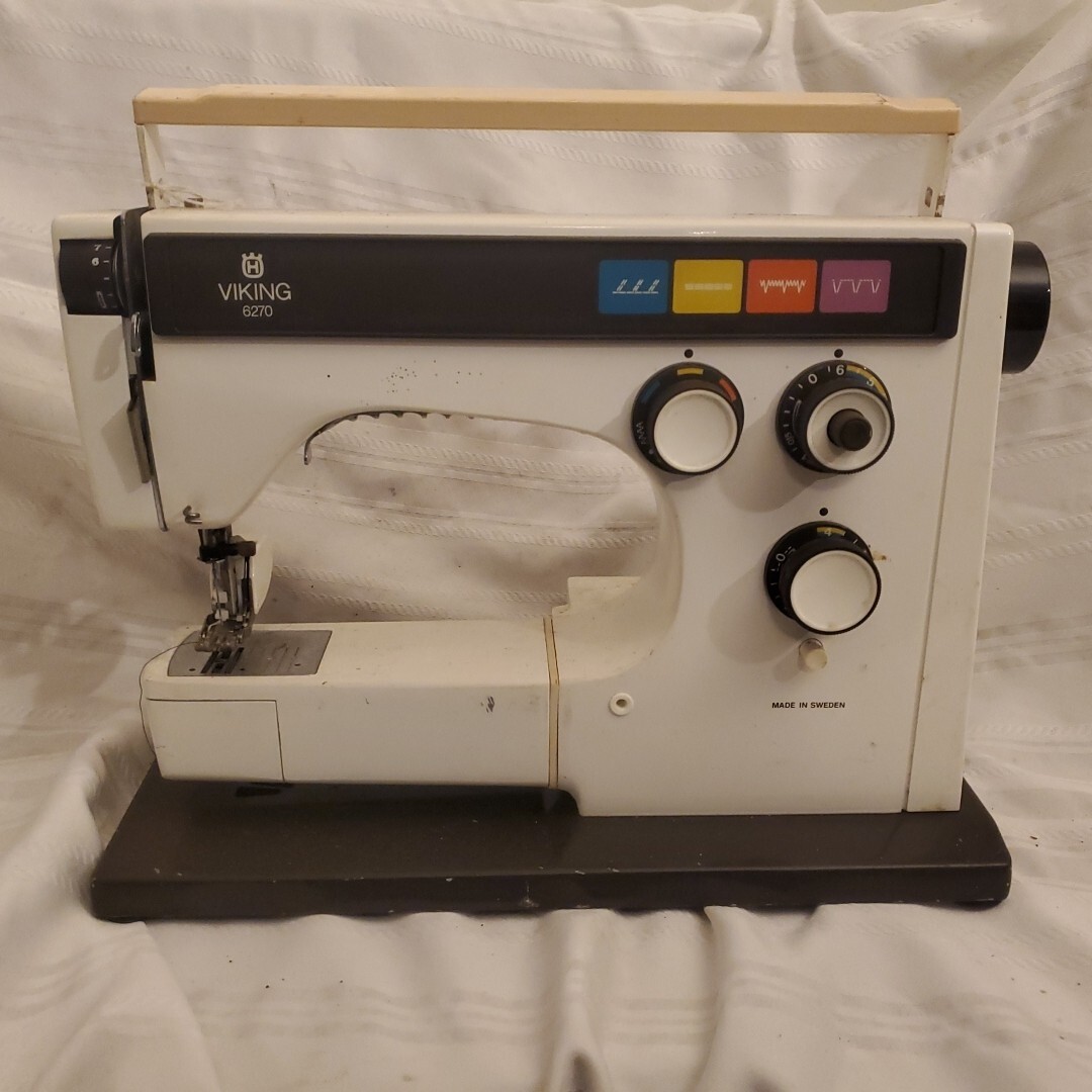 Vintage Husqvarna Viking 6270 Sewing Machine with Case - For parts