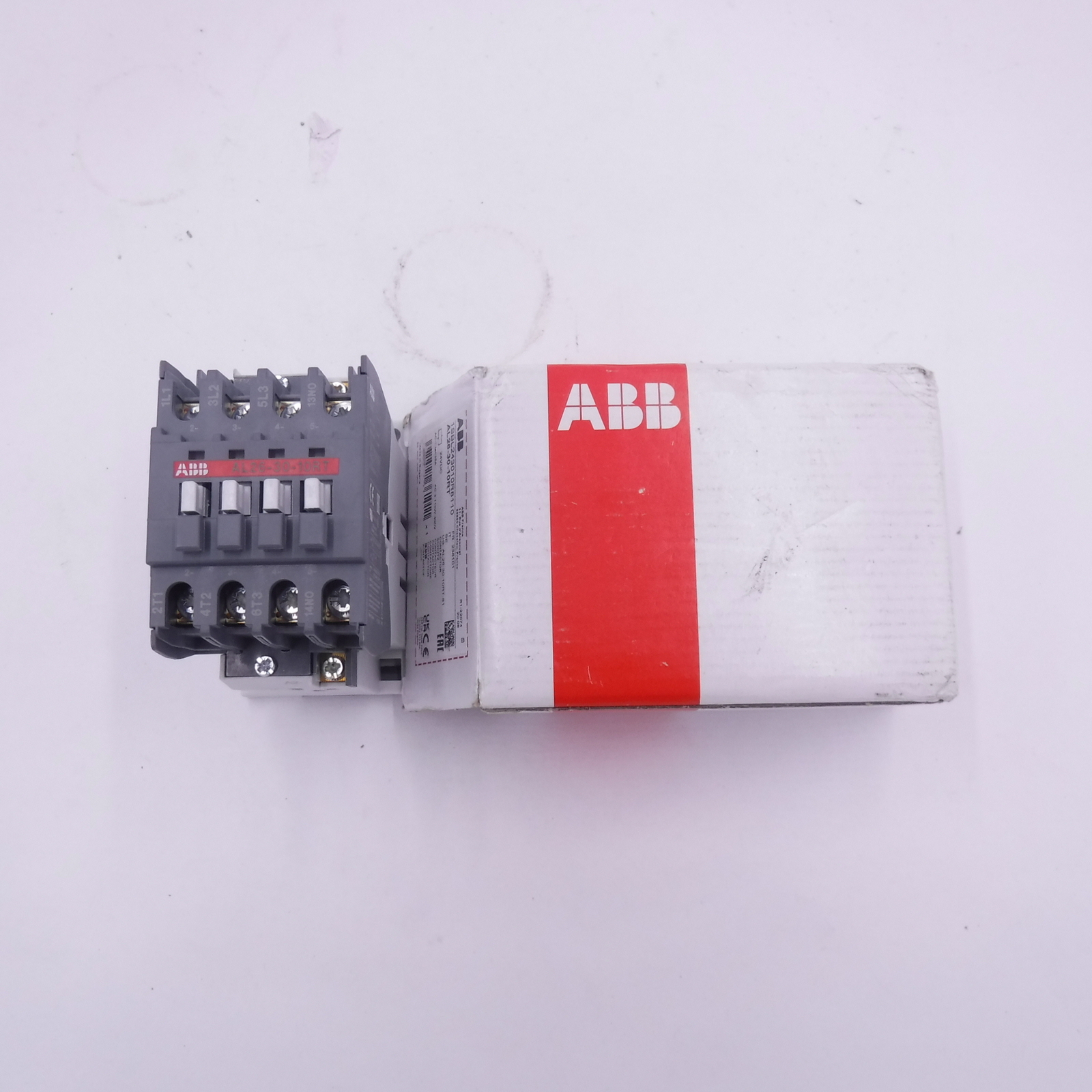 ABB AL263010RT-81 40 Amp 3 Pole Ring Tongue 24VDC Contactor