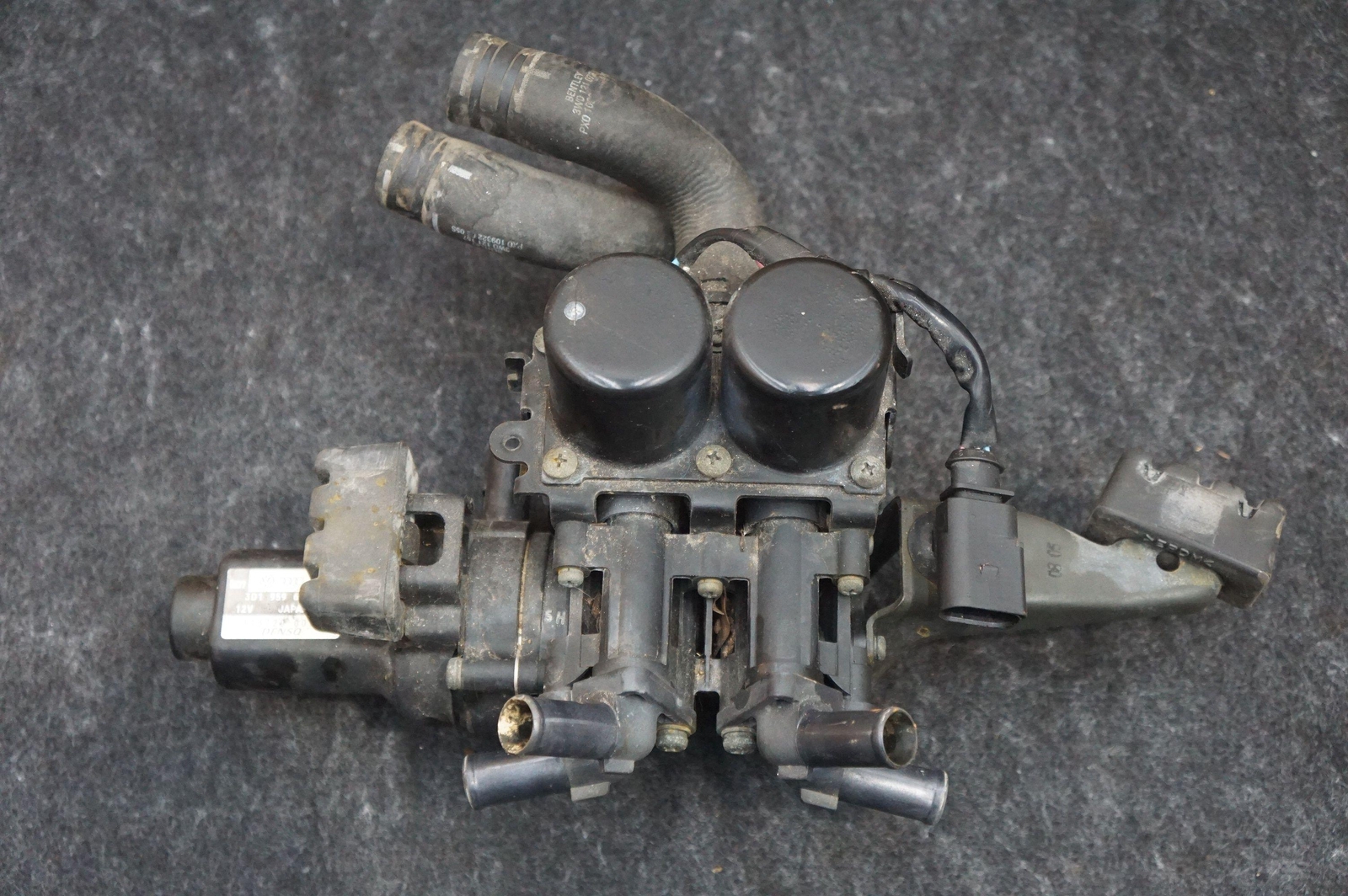 HVAC Heater Water Valve OEM 3D1959617C Bentley Continental Gt Flying Spur 03-12
