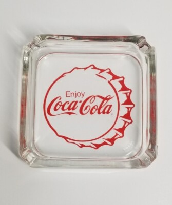 Vintage Coca Cola Ashtray, Bottle Cap Emblem Coca-Cola