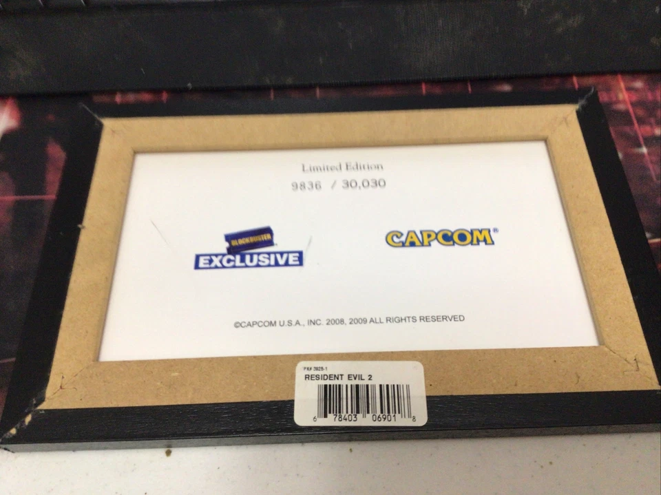 Resident Evil 5 limited edition blockbuster exclusive rare - Image 2 of 2
