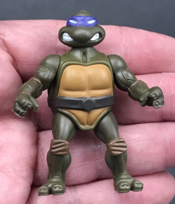 VTG 2002 Donatello TMNT Playmates Miniature Action Figure 2.25'' Tall