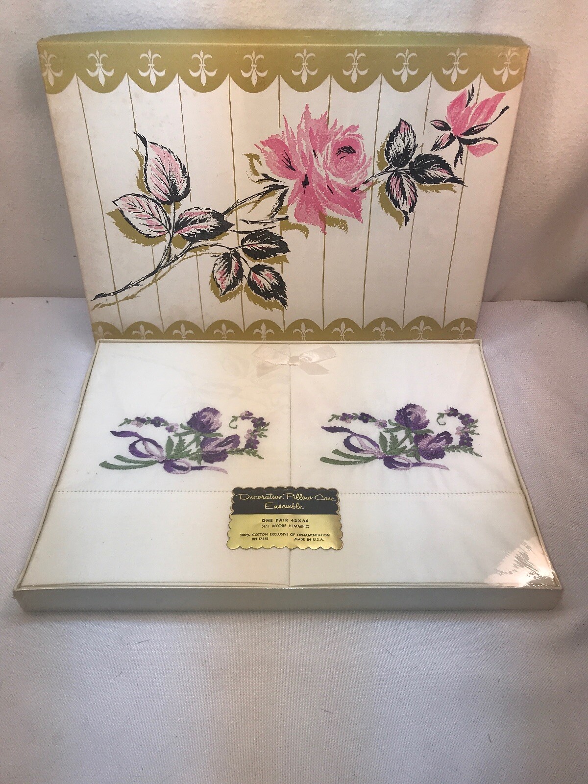 Vtg PAIR MidCentury GIFT BOX Embroidered PURPLE Flowers Green Leaf