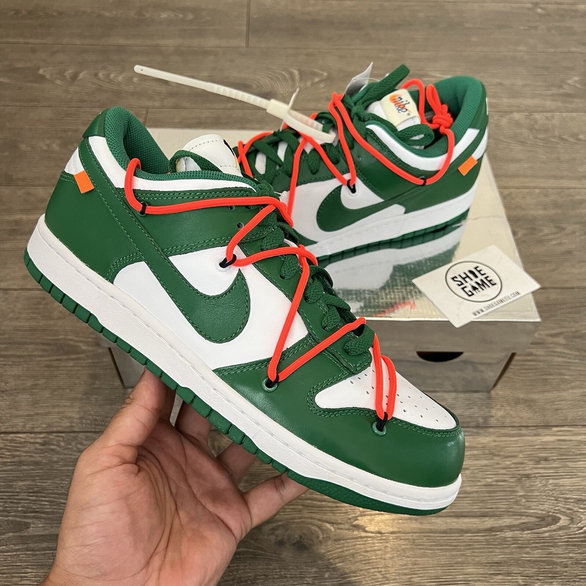off white dunk low pine green outfit