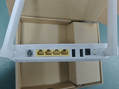 EG8145X6 4GE+1TEL+2USB+2.5G/5G WIFI6 GPON ONU dual-band all-in-one WIFI6 ONU - Picture 3 of 10