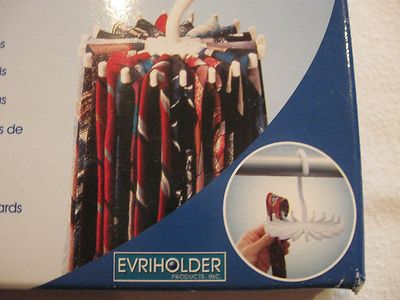 Twirl a Tie drehbarer Krawattenhalter von Evriholder hält 20 Krawatten Ex-Vitrinenmodell