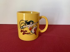 WONDER WOMAN COFFEE MUG  TM  COPYRIGHT DC COMICS  MICROWAVE AND DISHWASHER SAFE