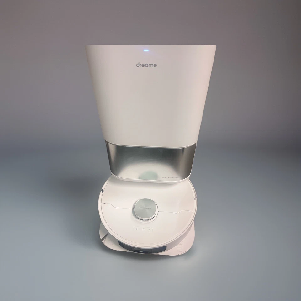 DreameBot L10s Ultra Robot Vacuum and Mop, Great Condition with all accessories  - Image 2 of 4