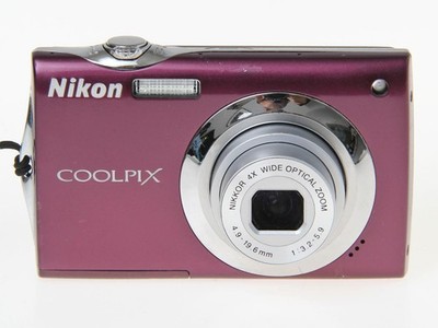 Nikon Coolpix S4000 12MP Touchscreen Digital Camera — Plum — *READ