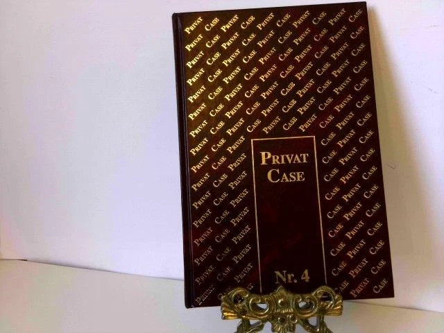 Privat Case Nr. 4, Erotische Fotografie, Dominik Alterio, Catalogue Models, Teil - Bild 1 von 1