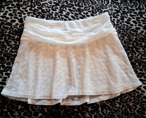 White Fox White Lace Layered Skater Mini Skirt, Size S Pull-On