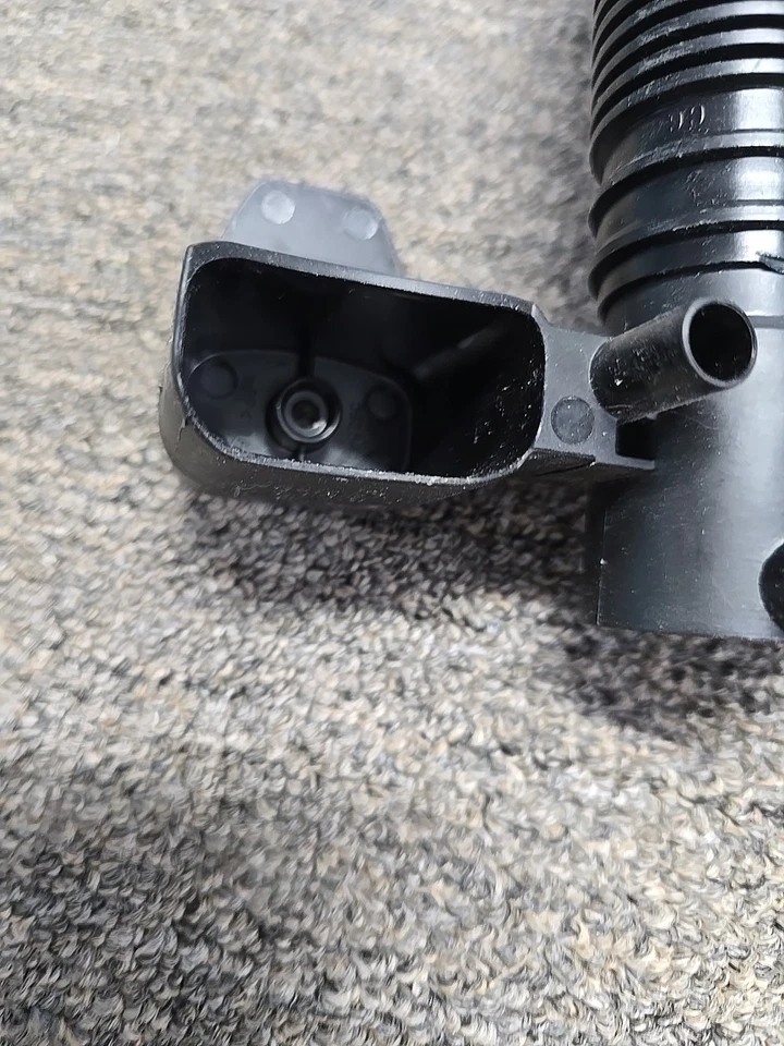 Conjunto de manguera inferior Dirt Devil Power Express aspiradora UD20120 piezas OEM (U) Foto 2 de 4