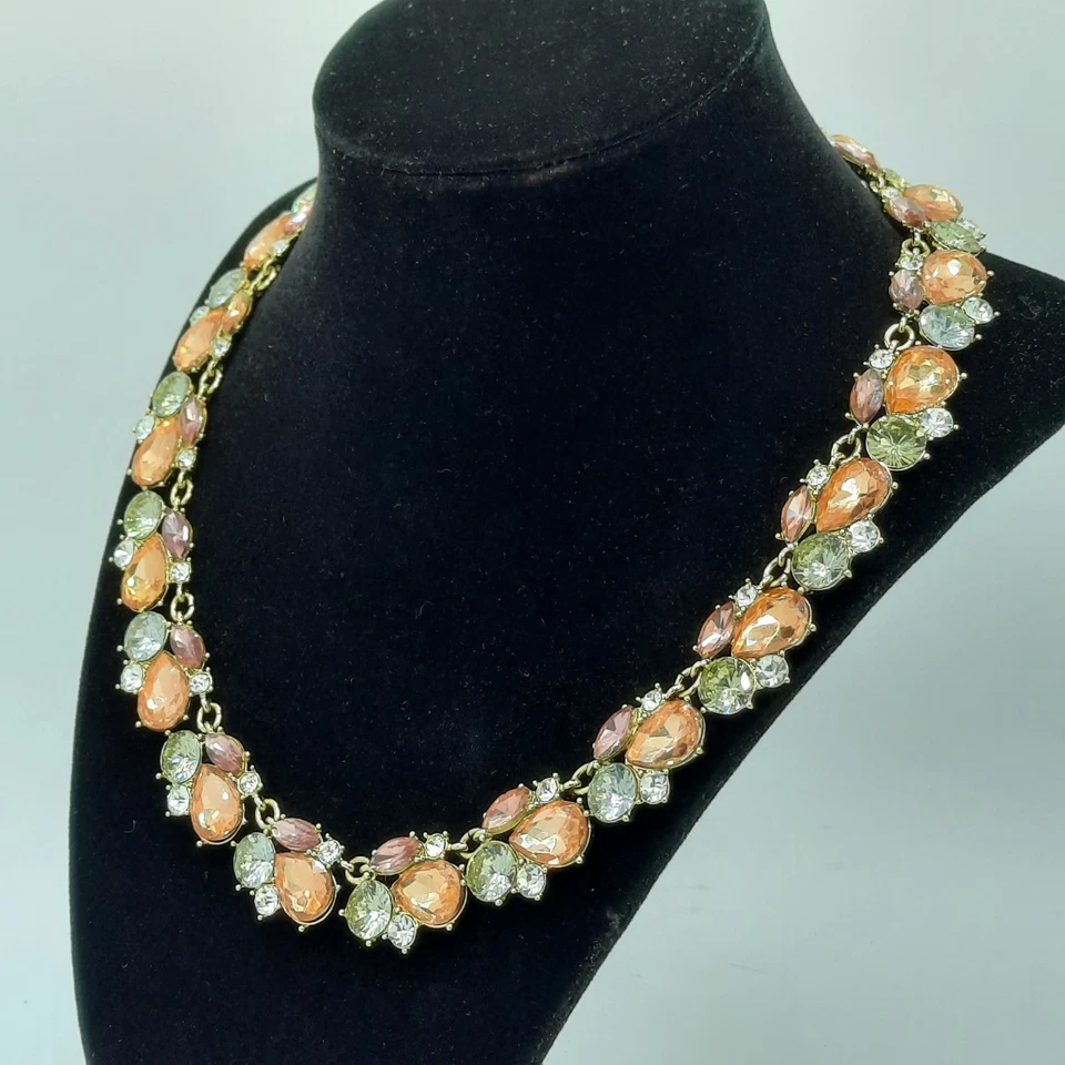 Collar Charter Club Tono Dorado Multicolor Estrás Racimo Jardín Distintivo Foto 4 de 4