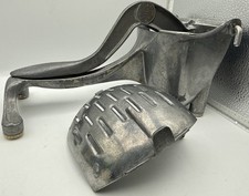 Vintage Aluminum Wear-Ever Juicer Fruit Juice Squeezer Hand Press W/ RARE INSERT