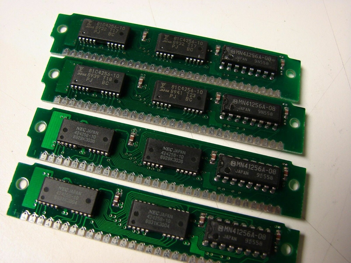 Transcend TX2000KLU-4GK Kit barettes de Mémoire 4 Go aXeRamDDR3 2000+ U