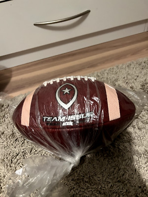 Team Issue ''Pro Style'' American Football (Non-Leather Laces)