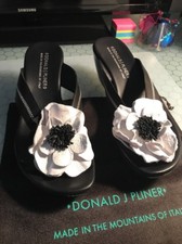 Donald J Pliner Cheong Black White Flower Leather Thong Platform Sandals 10