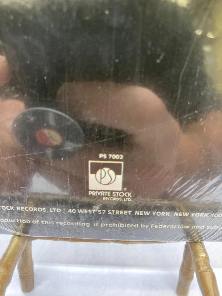 Frankie Valli Lady Put The Light Out Vinyl LP 1977 Private Stock Record PS-7002 - Image 2 of 4