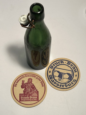 Bruck Bräu Wasserburg seltene alte Präge Flasche Bierflasche u. Bierdeckel 0,5L