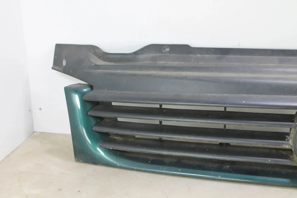 VW T4 radiator grille grill front grill long front green original paint 7D0853651 - Image 2 of 4