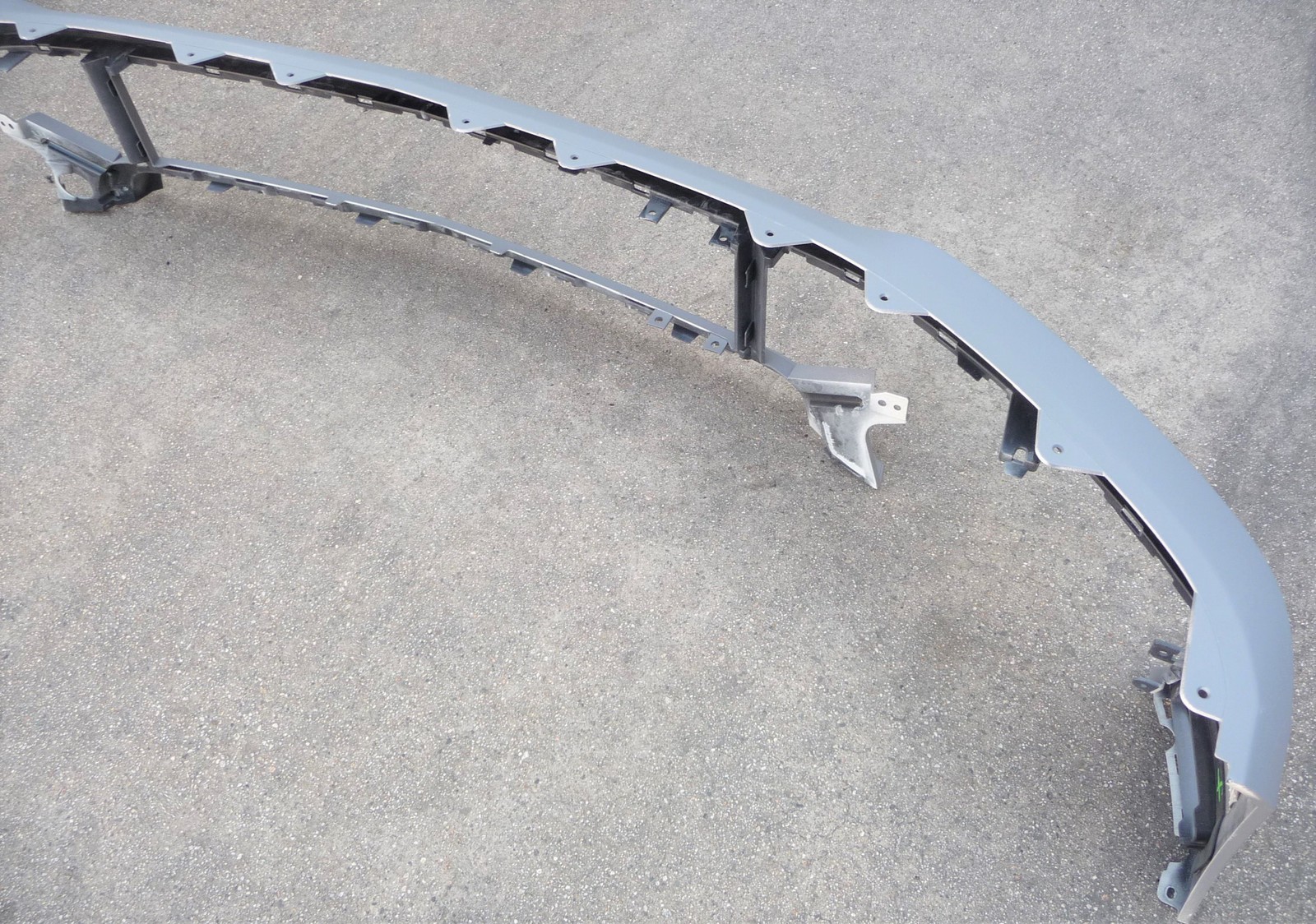2021-2024 Bentley Sedan 4 Door Flying Spur Front Bumper Cover 3SE807101D OEM