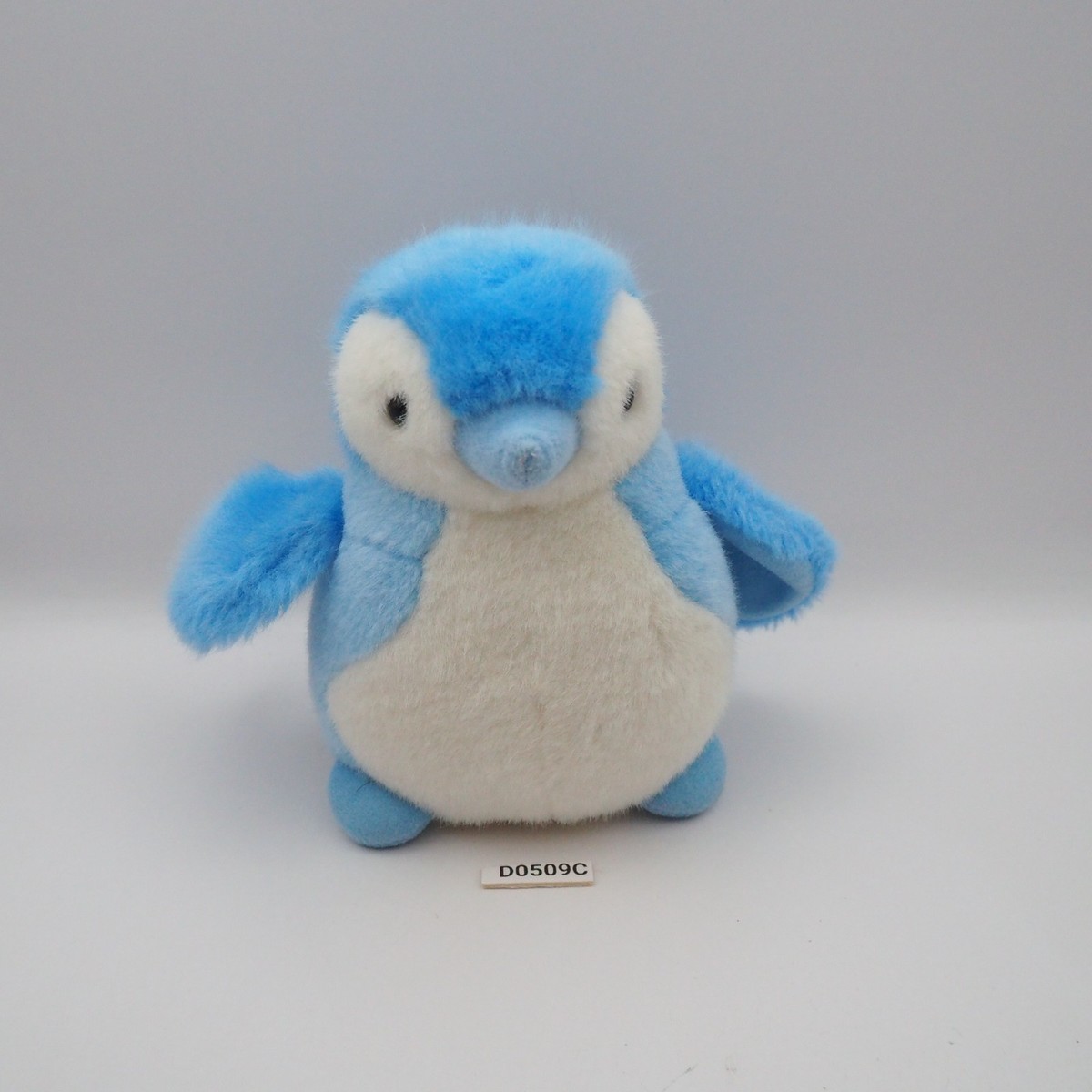 D0509C Blue Penguin Joyful mates Plush 5