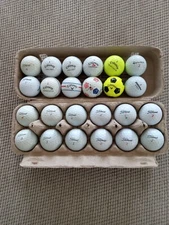 24 golf balls (titliest 14x, callaway 8x, taylormade 1x, bridgestone 1x)pre-ownd