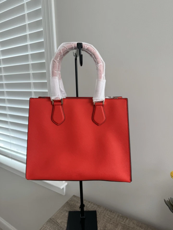 Bolso de Mano Michael Kors Bridgette Mediano Cuero Saffiano - Sangría Oscura Nuevo Con Etiquetas Foto 4 de 4