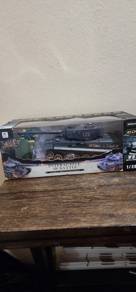 Lot Of 2 RC Tiger Tank 1:28 Diecast RC Tiger Tank Interactive Battle Zegan Toys - Image 4 of 4